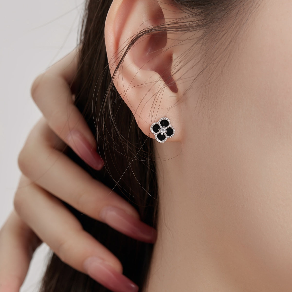 [Lucky Star]Four-Leaf Clover Flower Shape Exquisite Earrings