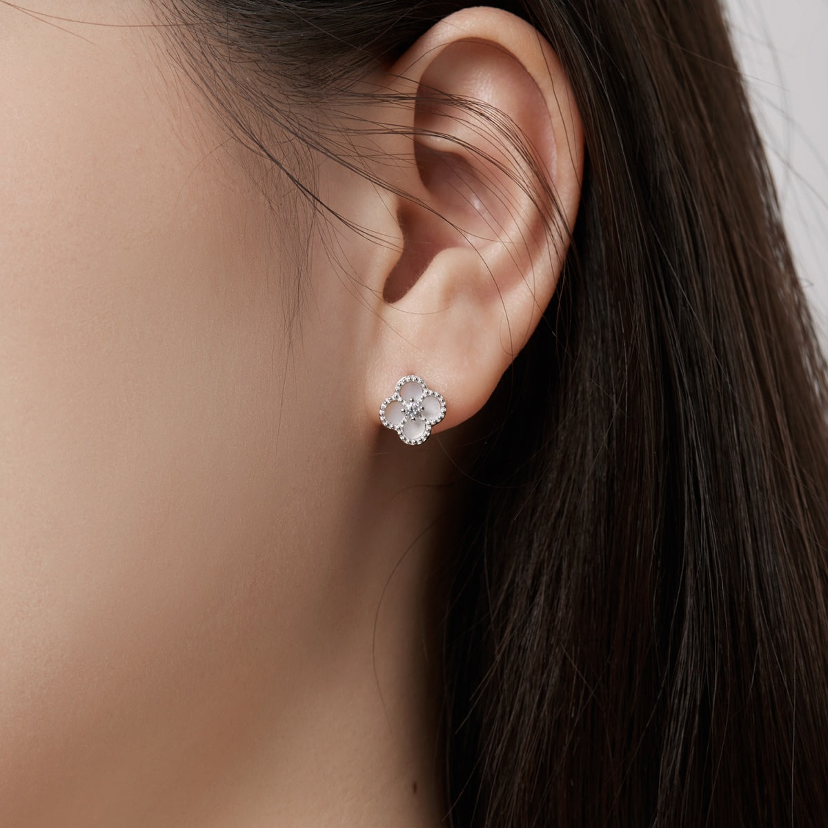 [Lucky Star]Four-Leaf Clover Flower Shape Exquisite Earrings
