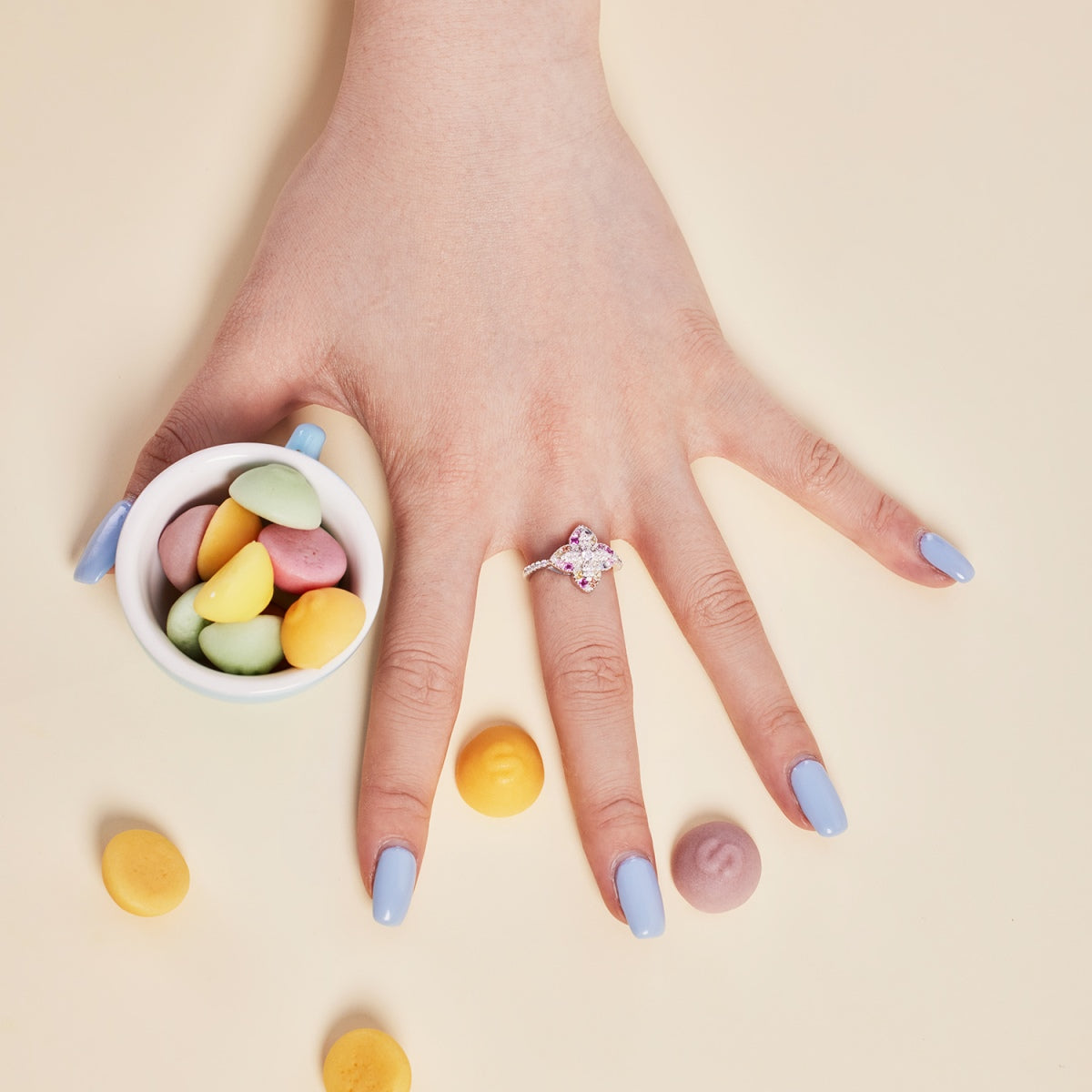 [Lucky Star]Luxurious Colorful Flower Shape Banquet Ring