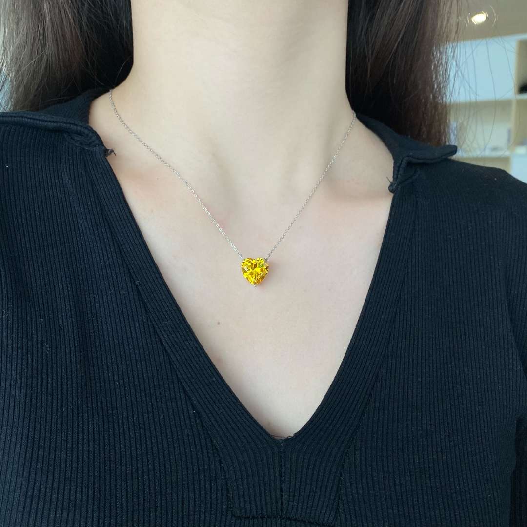 [Lucky Star]6.0 carat Radiant Heart Shape Necklace