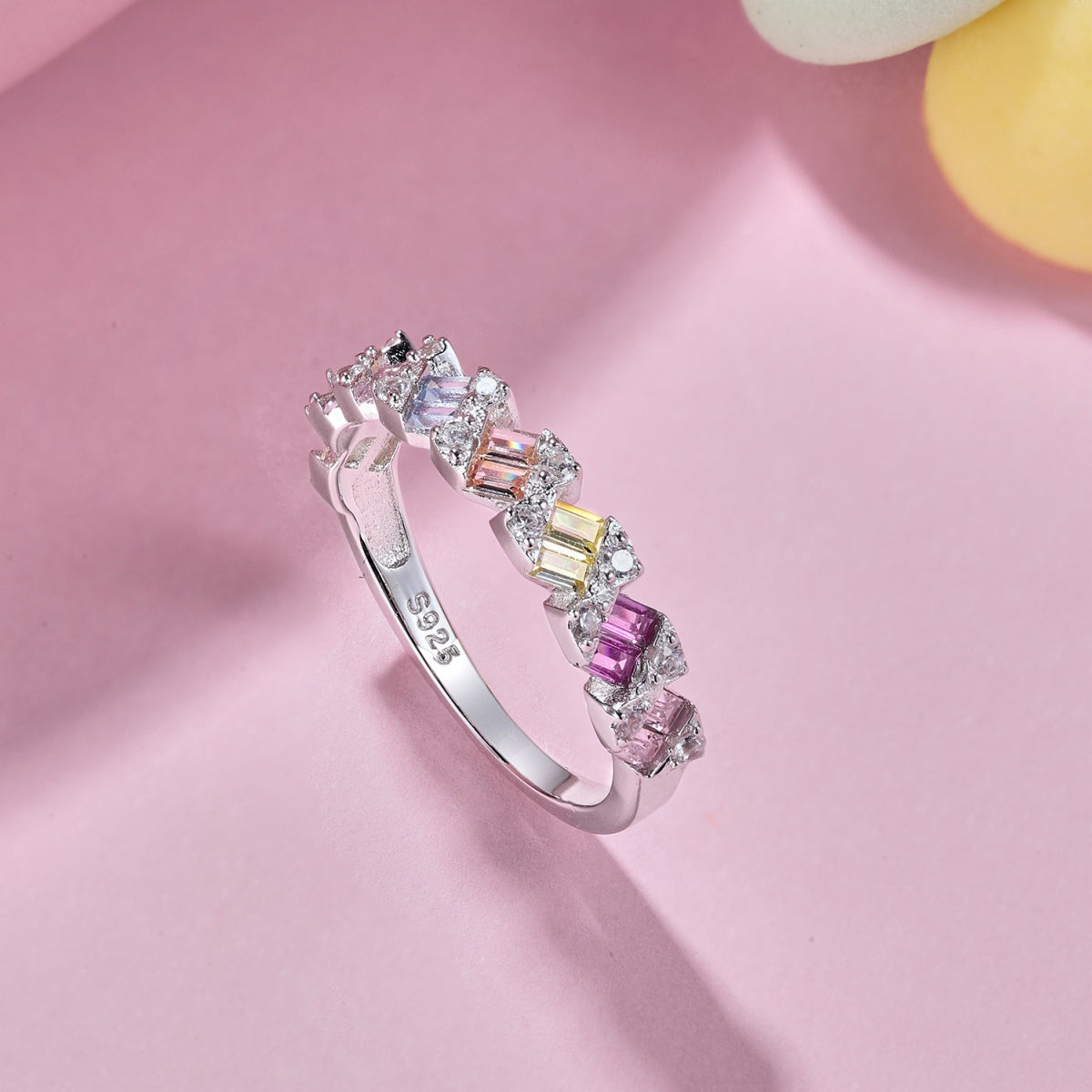 [Lucky Star]Delicate Vibrant Emerald Cut Daily Ring