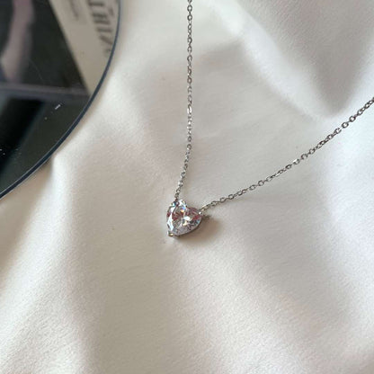 [Lucky Star]Heart Shape Main Stone Pendant Collarbone Necklace