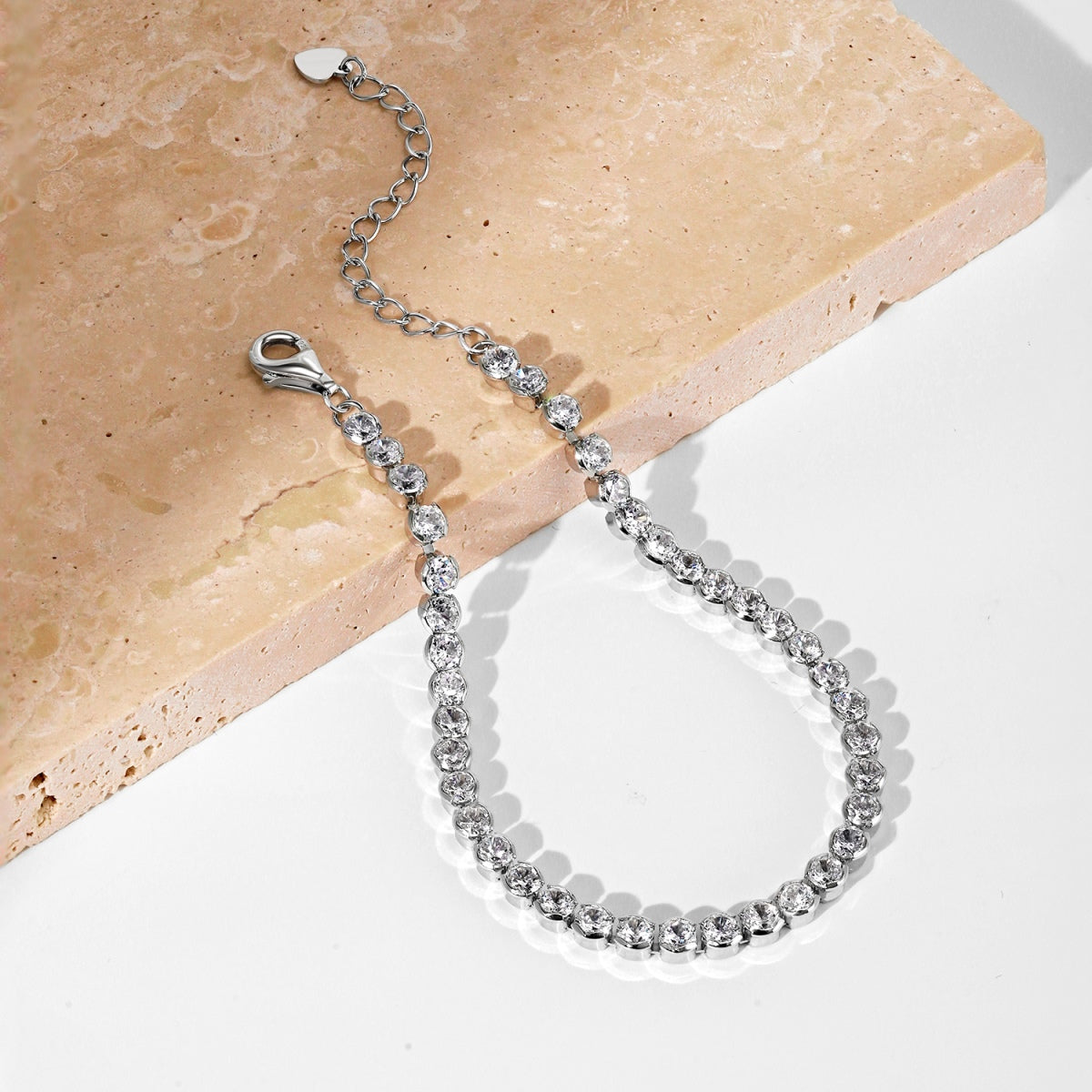 [Lucky Star]Ornate  Sparkling Round Cut Daily Bracelet