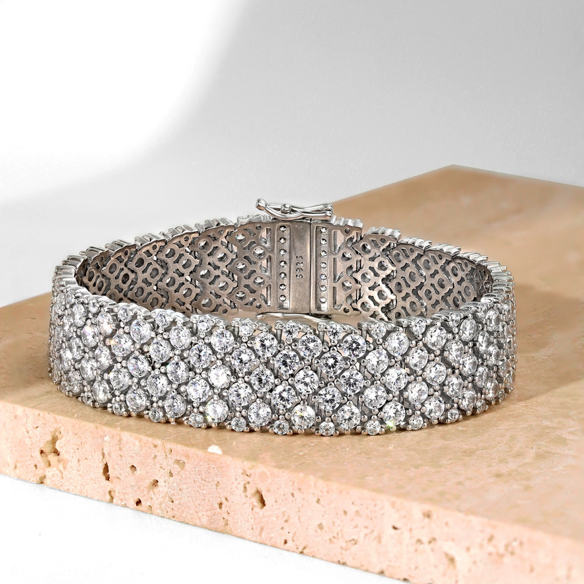 [Lucky Star]Ornate Elegant Round Cut Party Bracelet