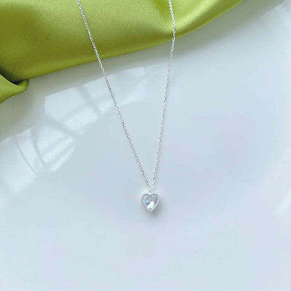 [Lucky Star]Ornate Heart Shape Necklace