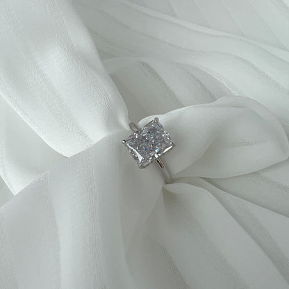 [Lucky Star]4.0 Carat Ornate Enchanting Radiand Cut Banquet Ring