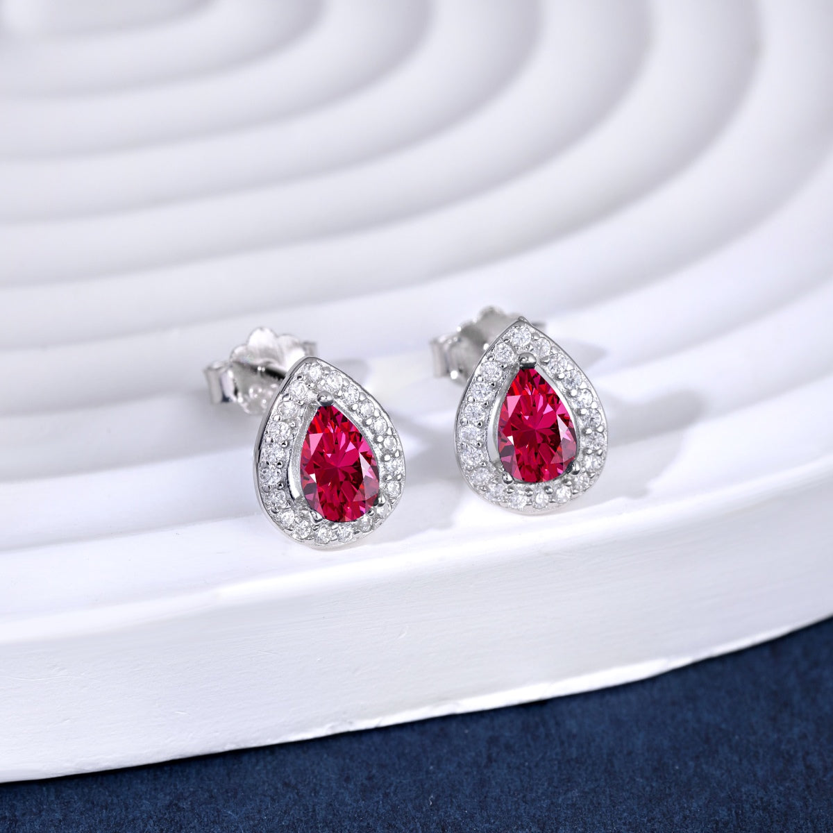 [Lucky Star]Luxurious Water Drop Shape Earrings