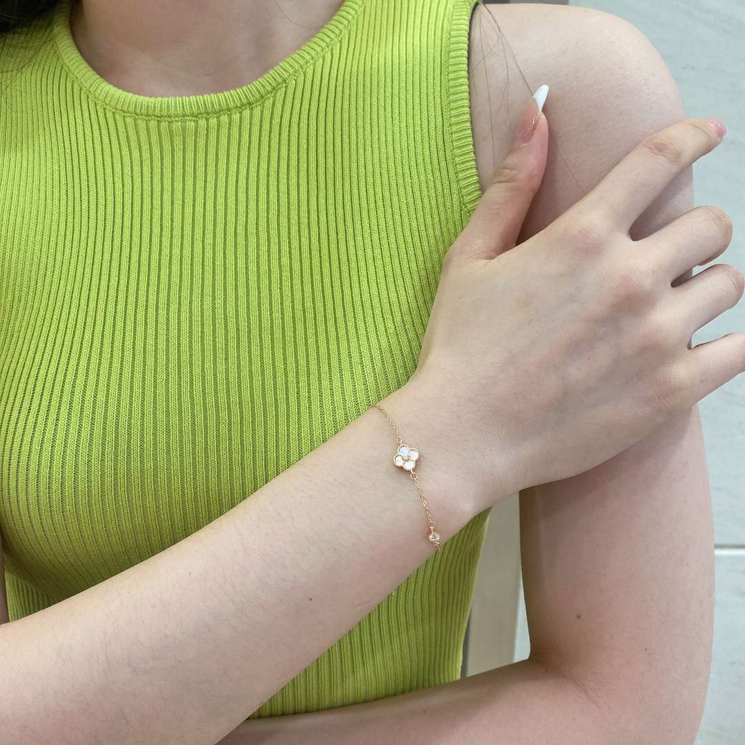 [Lucky Star]Delicate Four Leaf Clover Bracelet