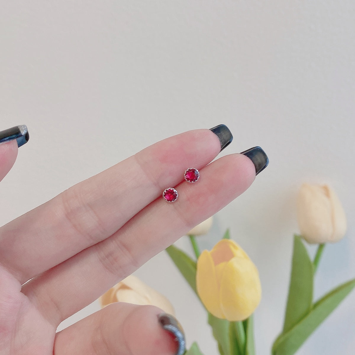 [Lucky Star]Sparkling Colorful Round Shape Earrings