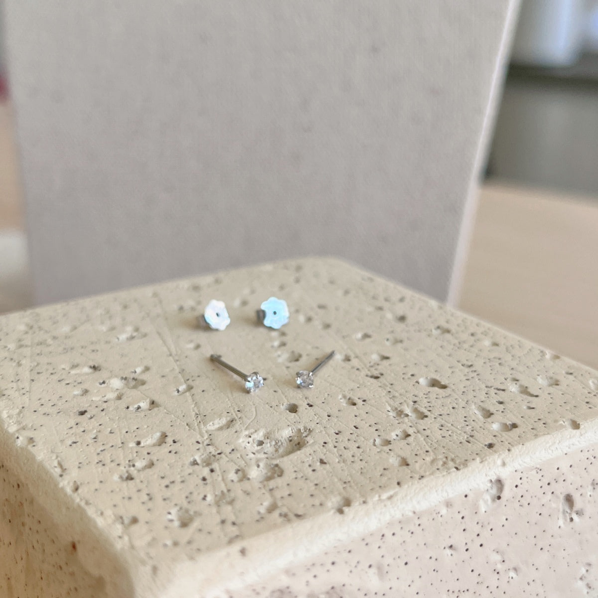 [Lucky Star]Delicate Solitaire Earrings