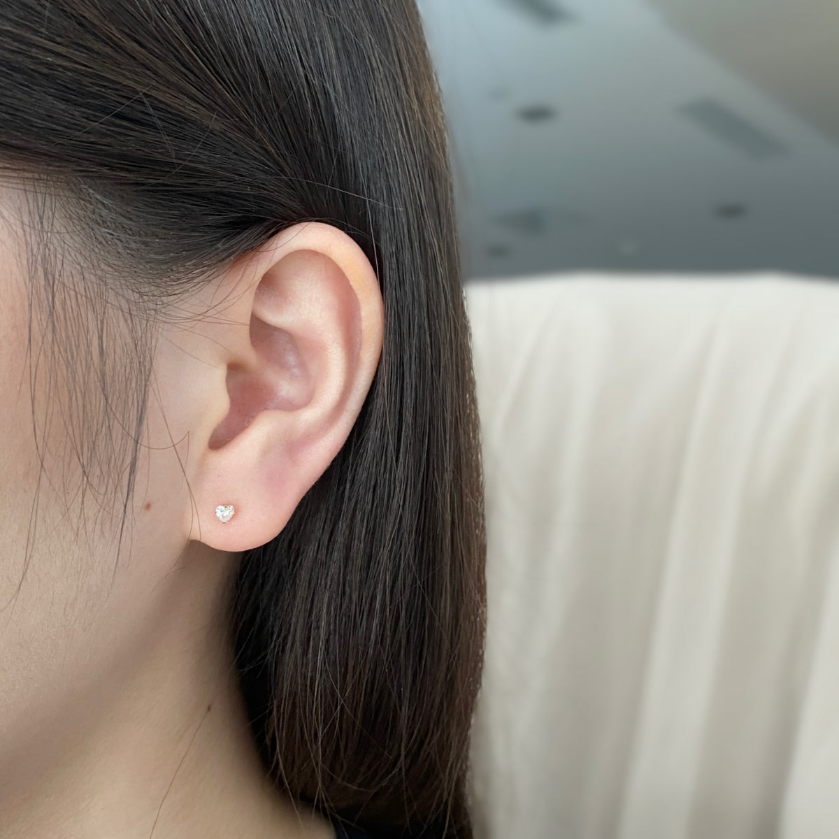 [Lucky Star]Sparkling Heart Shaped Simple Earrings