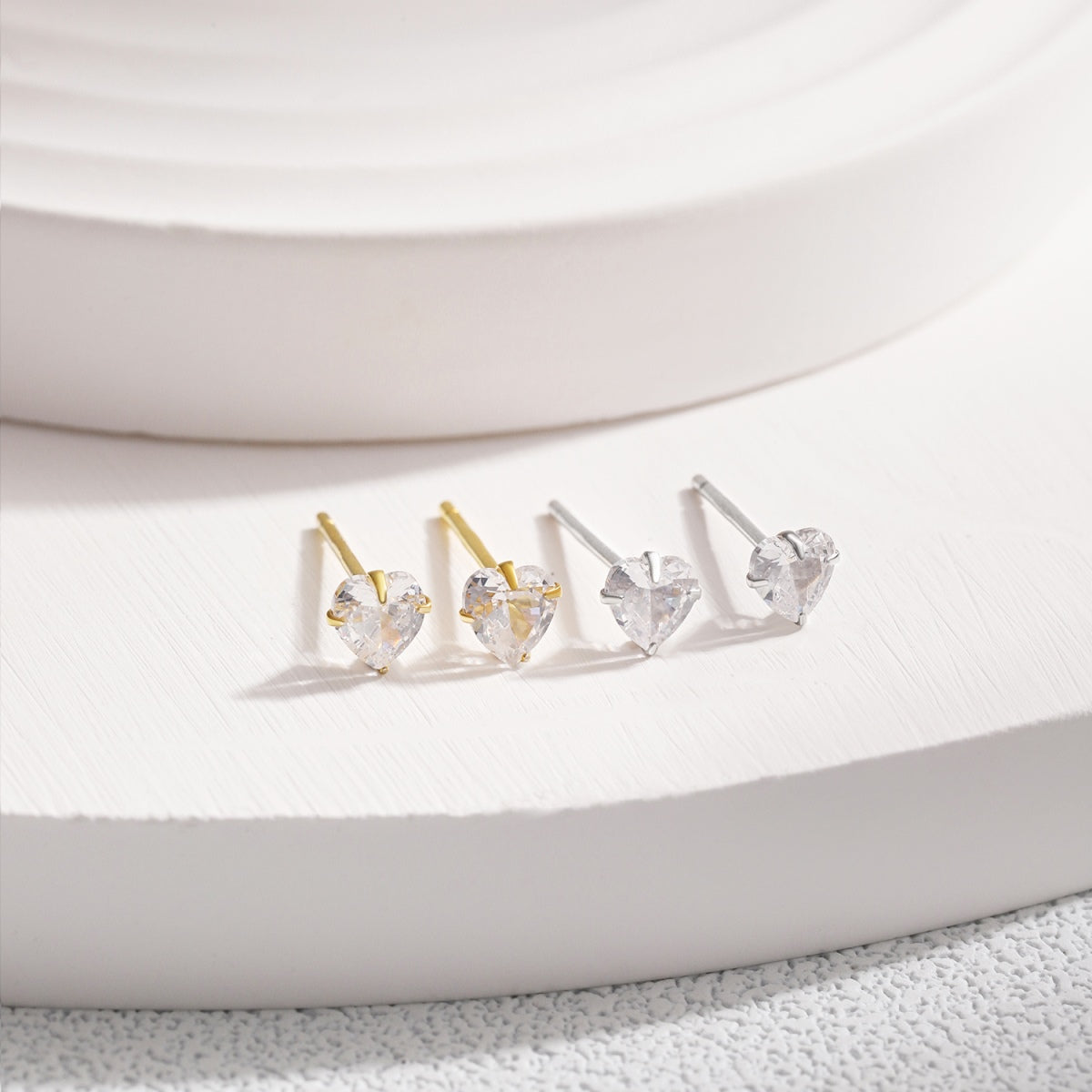 [Lucky Star]Sparkling Heart Shaped Simple Earrings