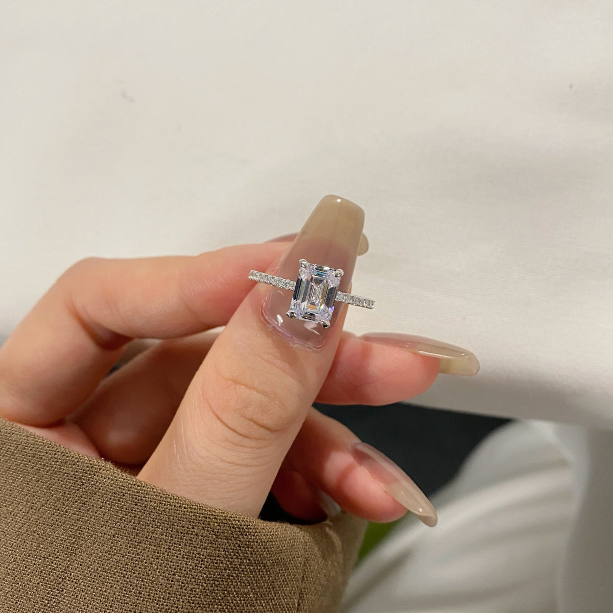 [Lucky Star]2.0 Carat Scintillating Ornate Radiant Cut Party Ring