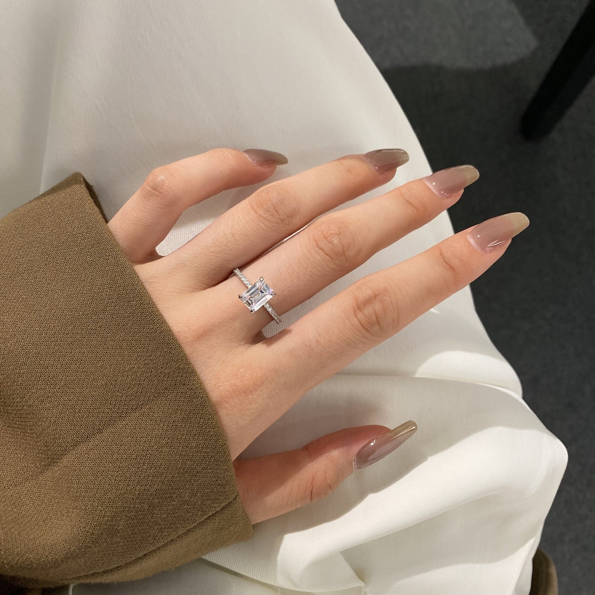 [Lucky Star]2.0 Carat Scintillating Ornate Radiant Cut Party Ring