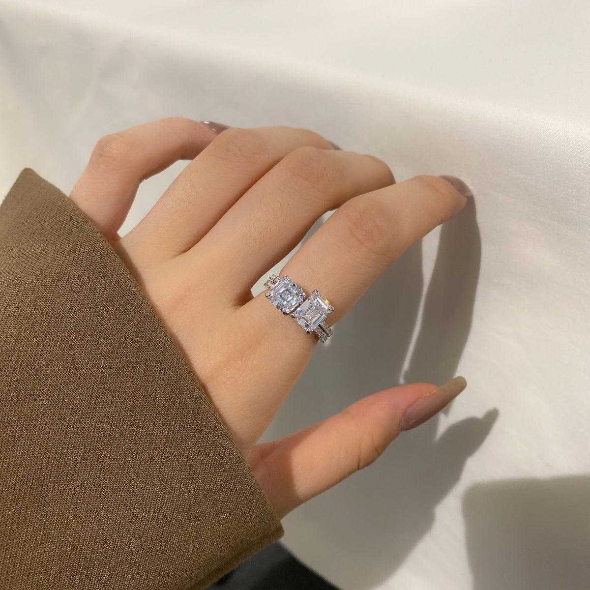 [Lucky Star]2.0 Carat Scintillating Ornate Radiant Cut Party Ring