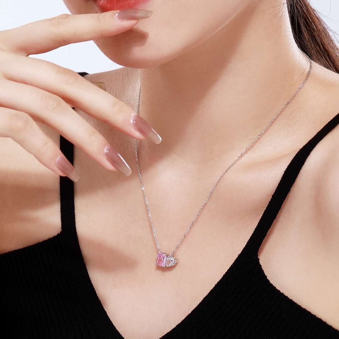 [Lucky Star]Dazzling Square & Heart Shape Necklace