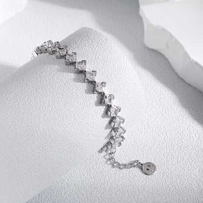[Lucky Star]0.5 Carat Ornate Princess Cut Daily Bracelet