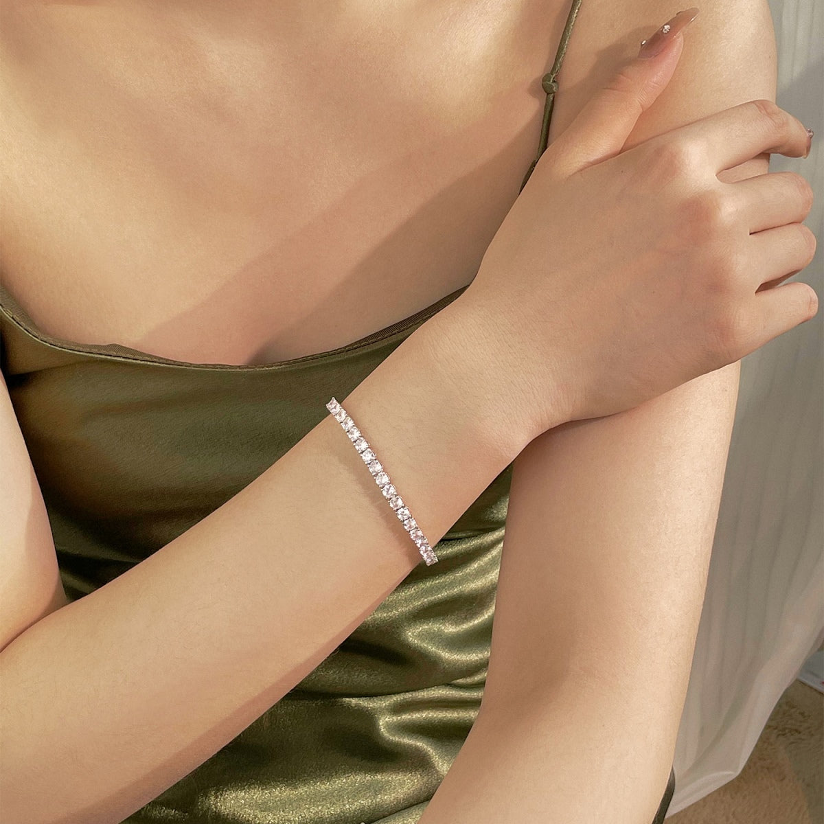 [Lucky Star]Luxurious Ornate Round Cut Tennis Bracelet