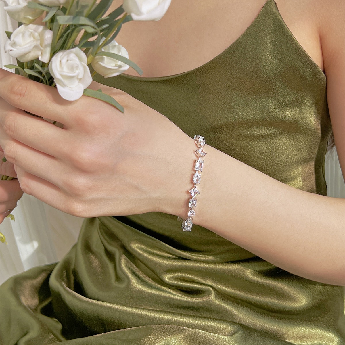 [Lucky Star]Unique Exquisite Multi Cut Daily Bracelet