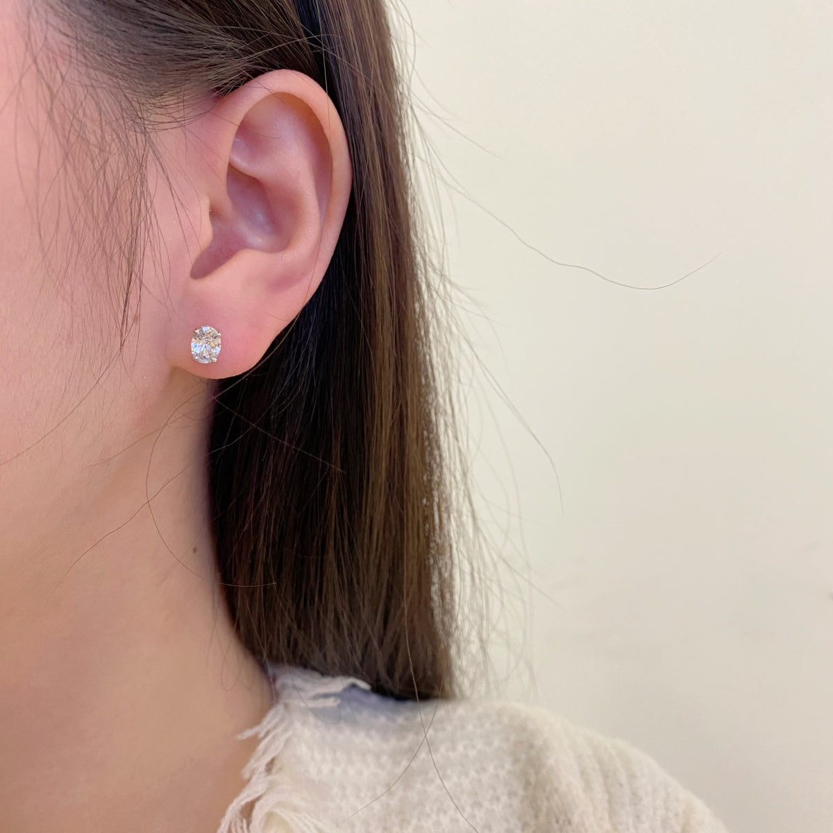 [Lucky Star]Oval Classic Dignified Elegant Earrings
