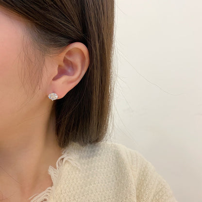 [Lucky Star]Stylish Shiny Round Center Stone Stud Earrings