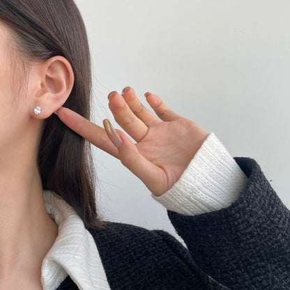 [Lucky Star]Oval Classic Dignified Elegant Earrings