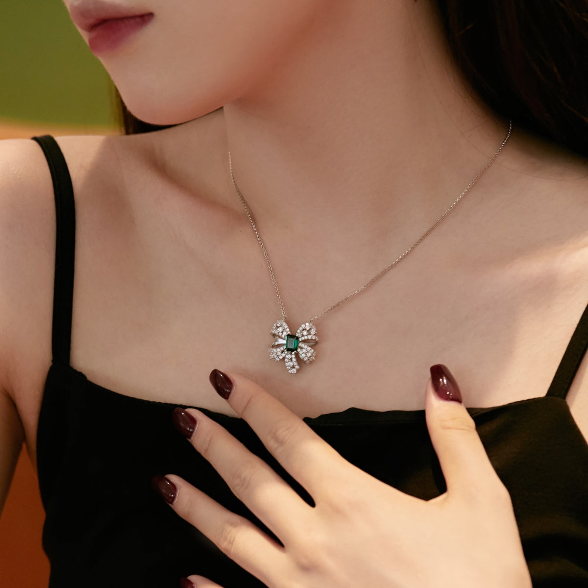 [Lucky Star]Luxurious Flower Shape Emerald Cut Necklace