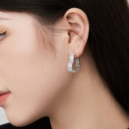 [Lucky Star]Radiant Heart Cutout Earrings