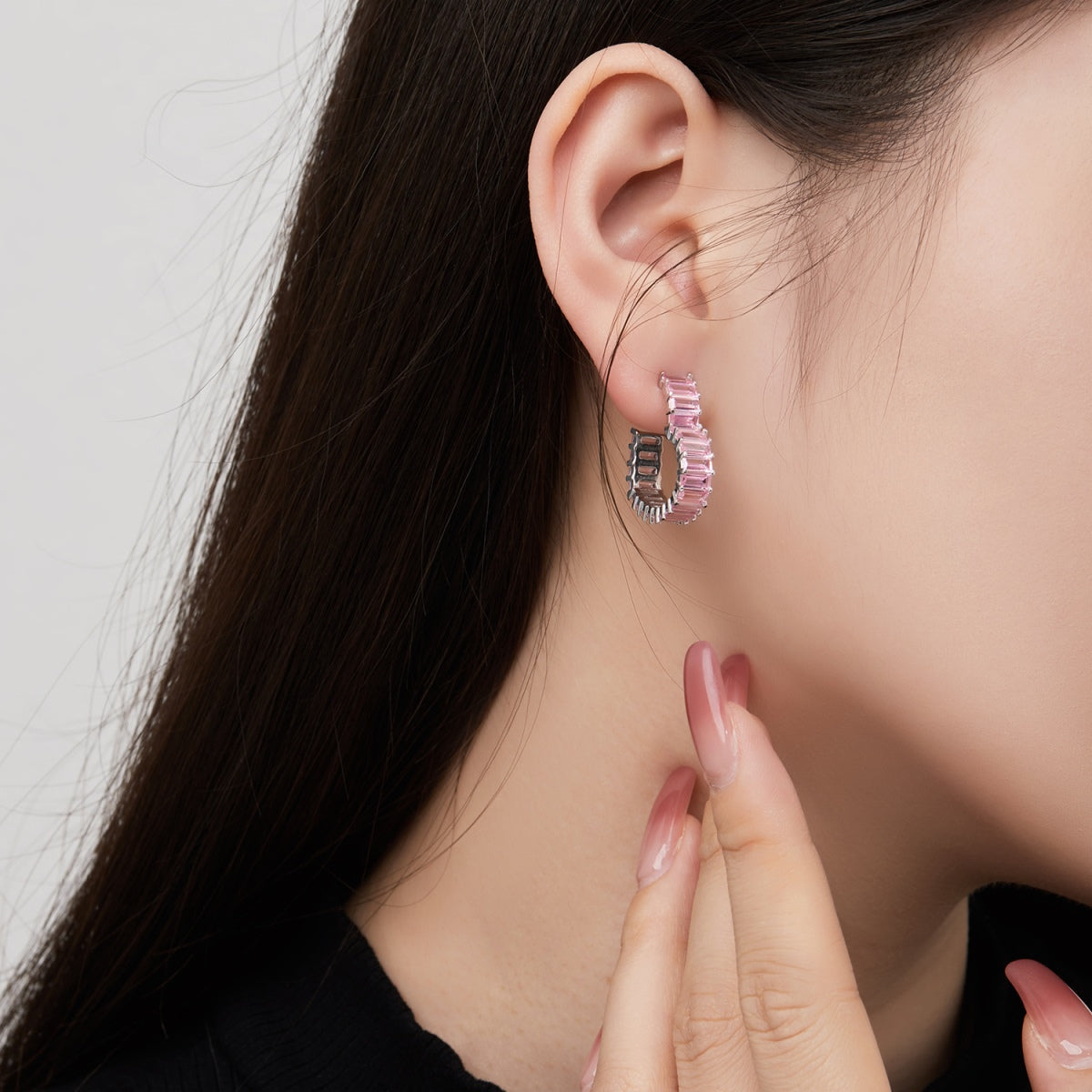 [Lucky Star]Radiant Heart Cutout Earrings