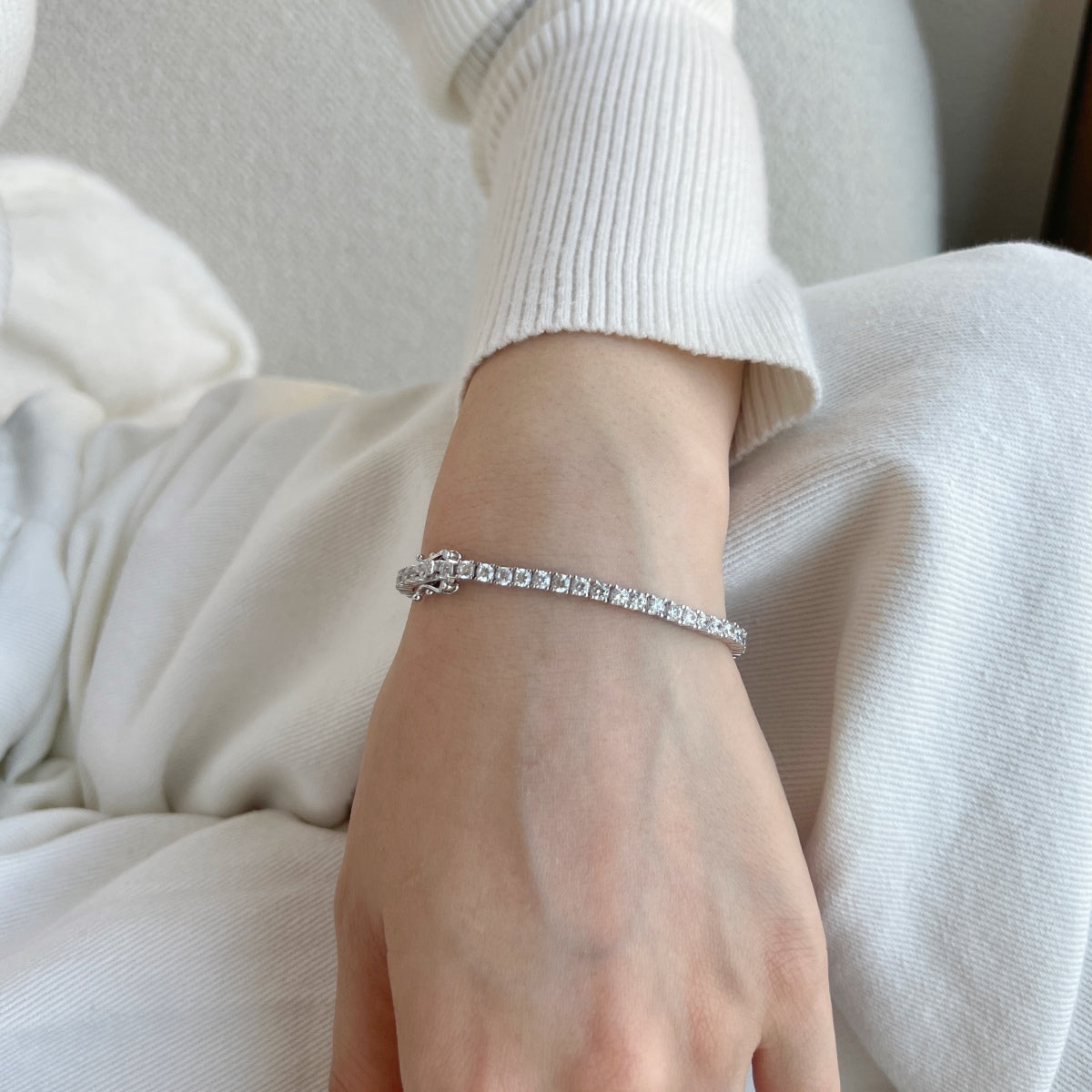 [Lucky Star]Dainty Charming Round Cut Tennis Bracelet