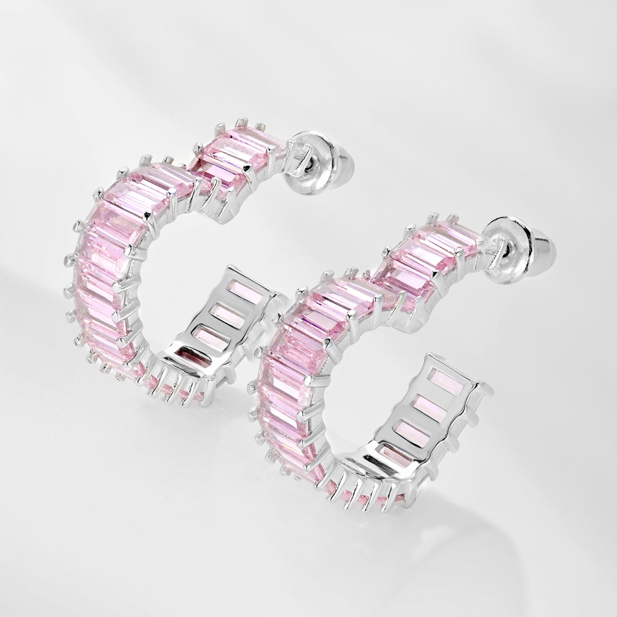 [Lucky Star]Radiant Heart Cutout Earrings