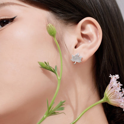 [Lucky Star]Exquisite Maple Leaf Design Earrings