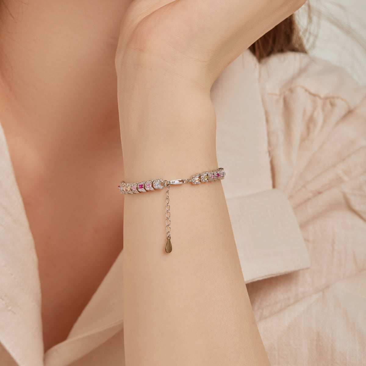[Lucky Star]Delicate Colorful Multi Cut Daily Bracelet