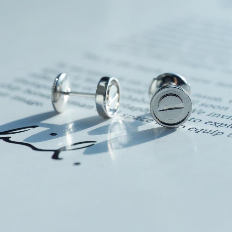 [Lucky Star]LOVE EARRINGS SILVER 10MM
