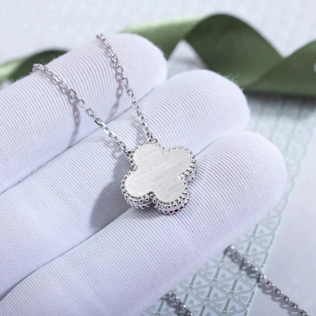 [Lucky Star]CLOVER  15MM DIAMOND LASER NECKLACE SILVER
