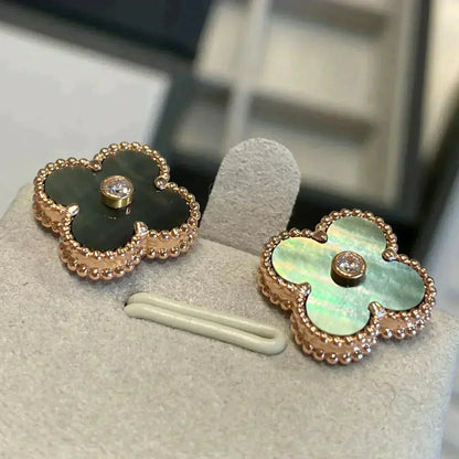 [Lucky Star]CLOVER MEDIUM 1 MOTIFS GRAY MOP  DIAMOND EARRINGS