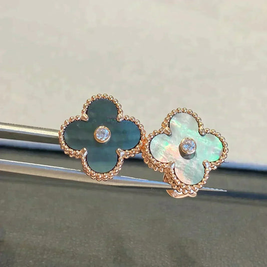 [Lucky Star]CLOVER MEDIUM 1 MOTIFS GRAY MOP  DIAMOND EARRINGS
