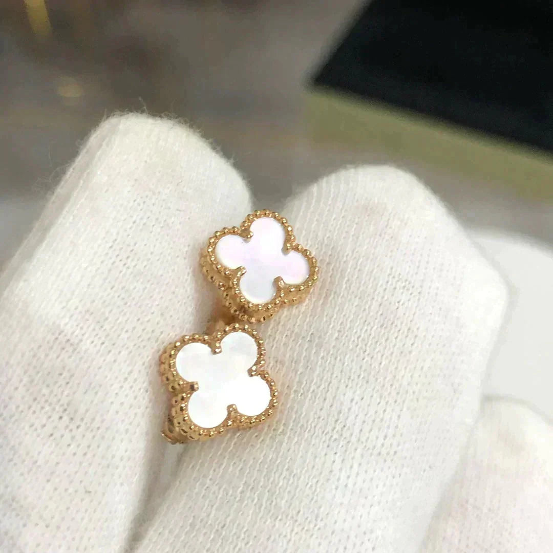 [Lucky Star]CLOVER MINI 9.5MM WHITE MOP EARRINGS