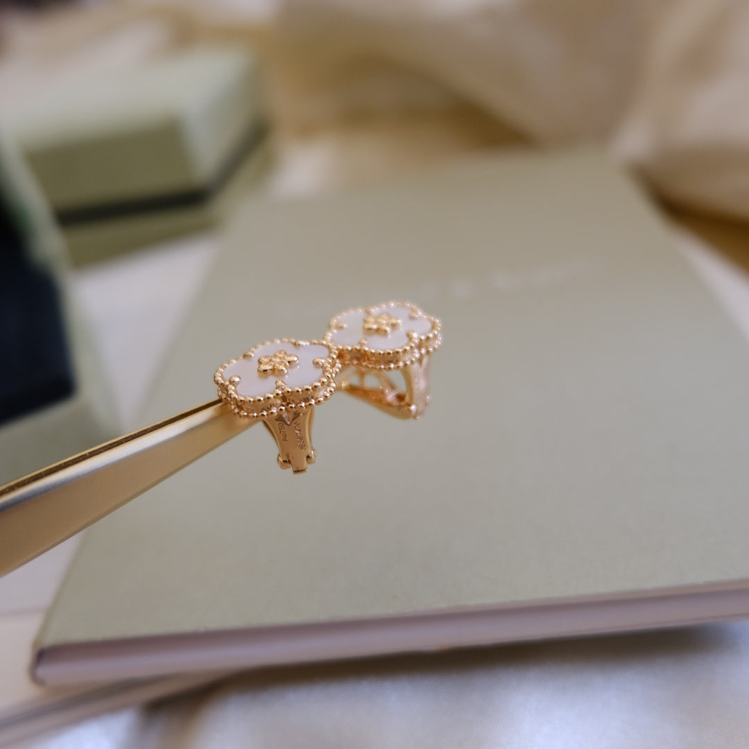 [Lucky Star]LUCKY PINK GOLD WHITE MOP EARRINGS