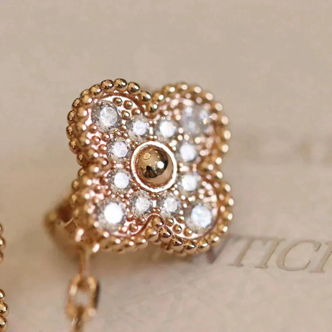[Lucky Star]CLOVER MEDIUM 1 MOTIFS FUll DIAMOND EARRINGS