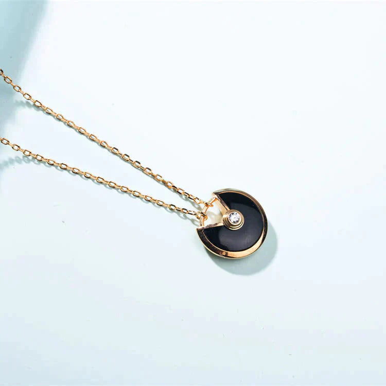 [Lucky Star]AMULETTE GOLD CARNELIAN ONYX NECKLACE