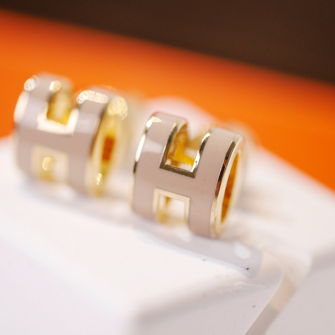 [Lucky Star]MINI POP H GOLD EARRINGS GREY