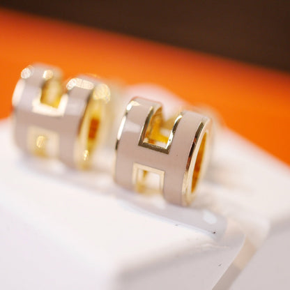 [Lucky Star]MINI POP H GOLD EARRINGS GREY