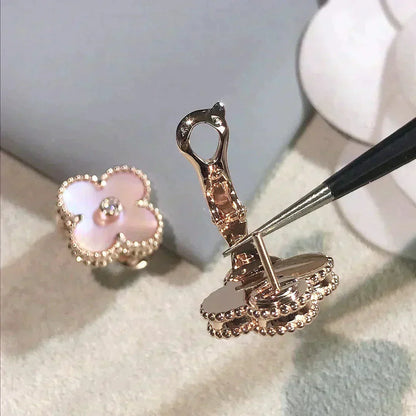 [Lucky Star]CLOVER MEDIUM 1 MOTIFS  PINK MOP DIAMOND EARRINGS
