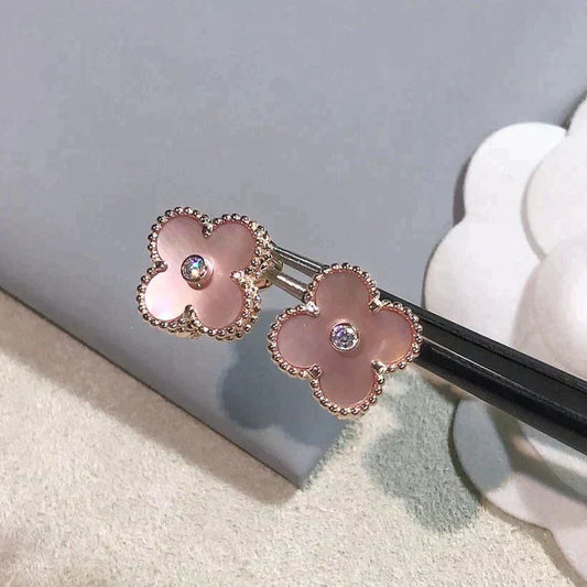 [Lucky Star]CLOVER MEDIUM 1 MOTIFS  PINK MOP DIAMOND EARRINGS
