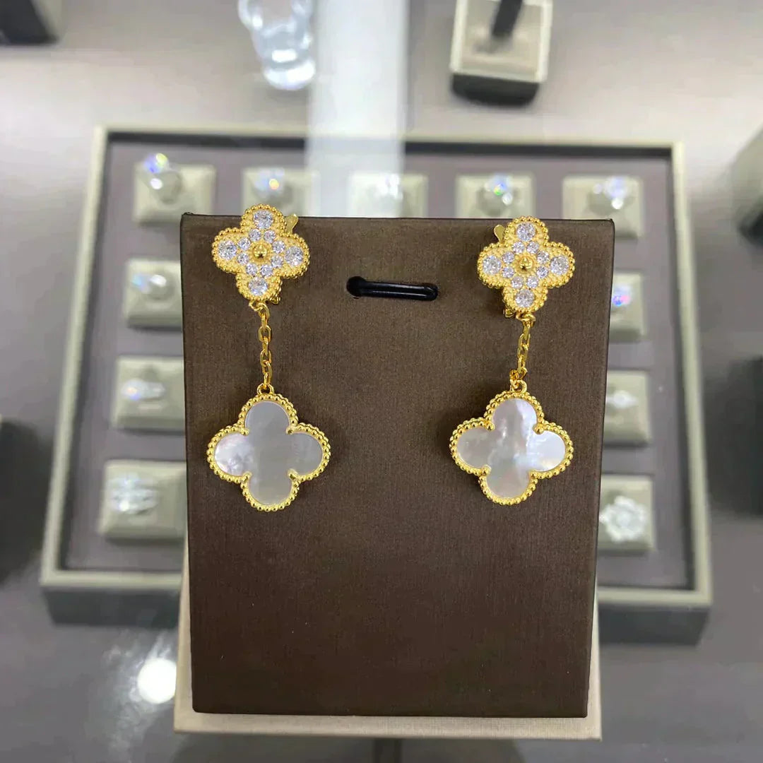 [Lucky Star]CLOVER  2 MOTIFS  DIAMOND  EARRINGS (MULTIPLE CHOICESç´