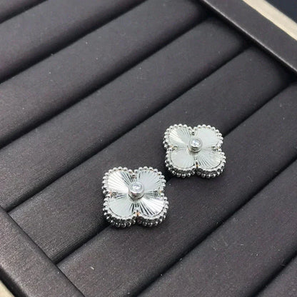 [Lucky Star]CLOVER MINI 9.5MM LASER EARRINGS