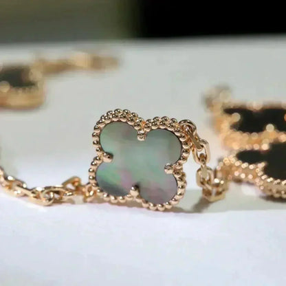 [Lucky Star]CLOVER 5 MOTIF GRAY MOP  BRACELET