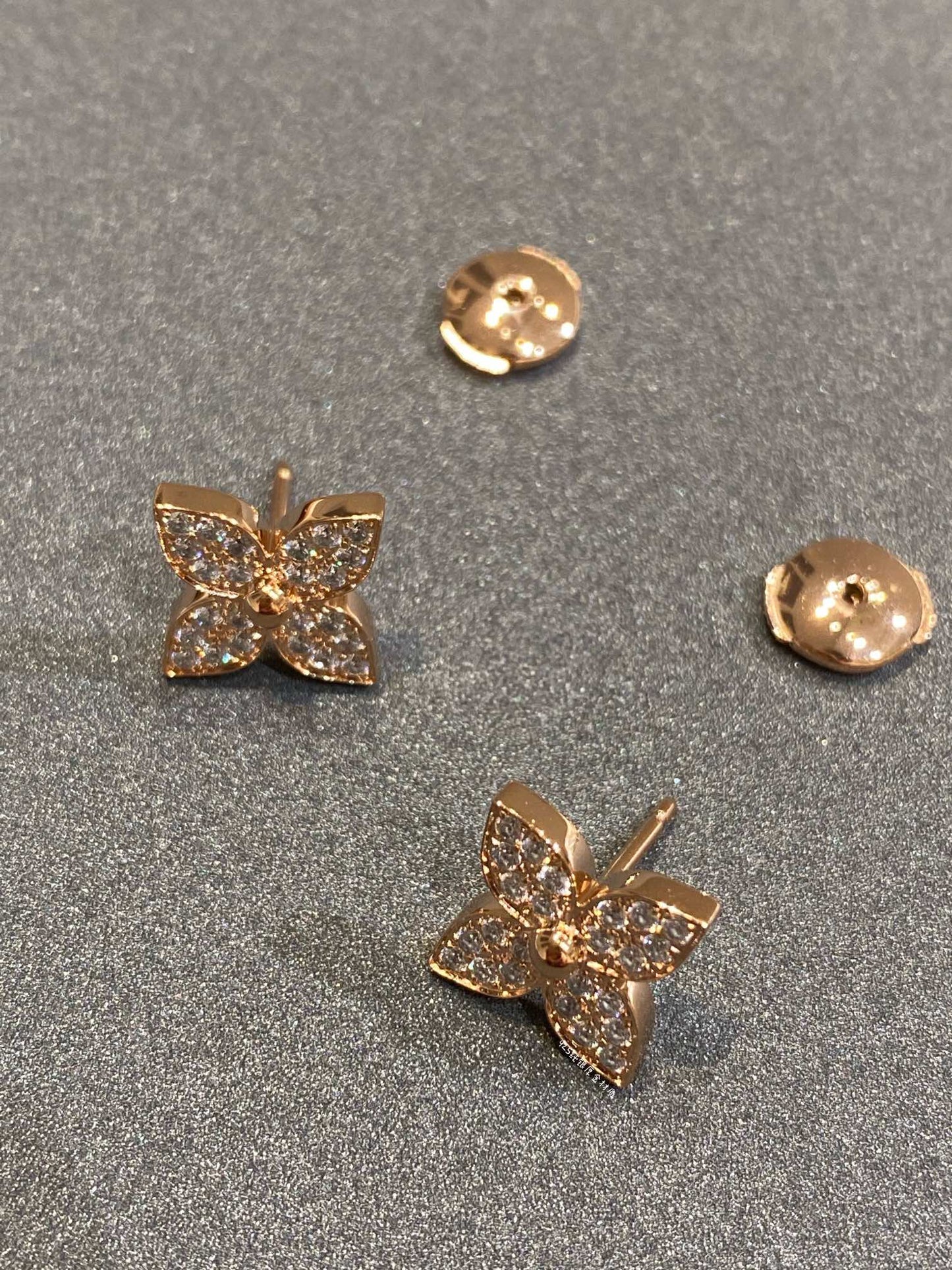 [Lucky Star]STAR DIAMOND EARRINGS