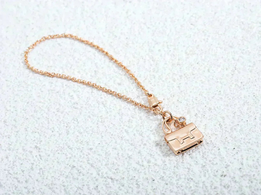[Lucky Star]AMULETTE PEDANT ROSE GOLD NECKLACE